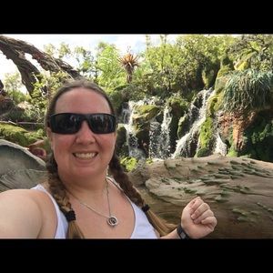 Meet your Posher, Kim